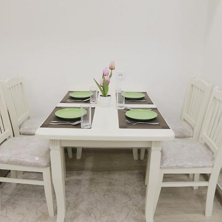 Newly Renovated Studio Apartment In Downtown Center 5 طشقند المظهر الخارجي الصورة